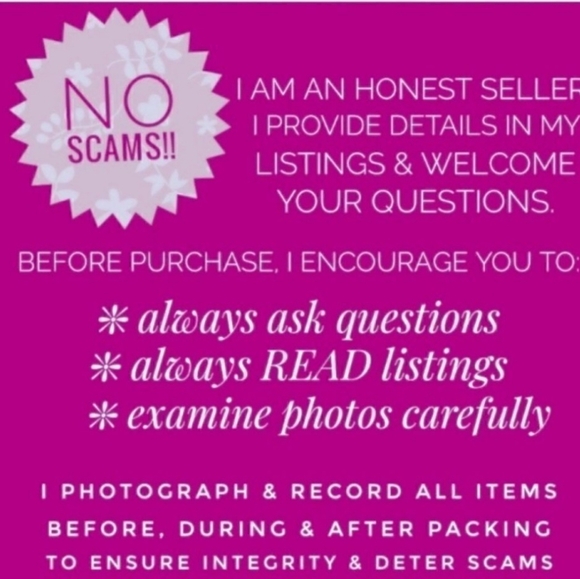 ❤️CHRISTIAN LOUBOUTIN ICONIC MONOGRAM CHARM  NWT - Picture 5 of 5